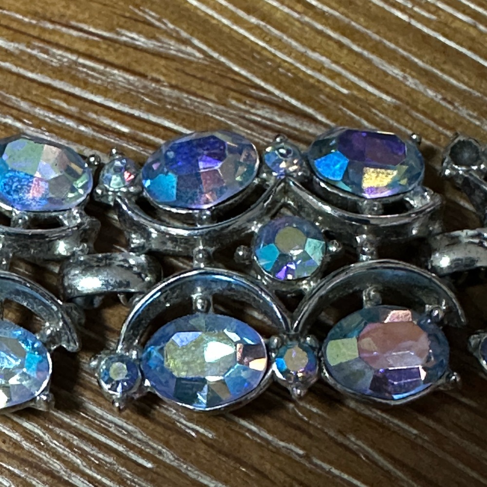 TRIFARI 1950s GREAT BLUE AURORA STONES BRACELET - SILVER TONE - Picture 9 of 10